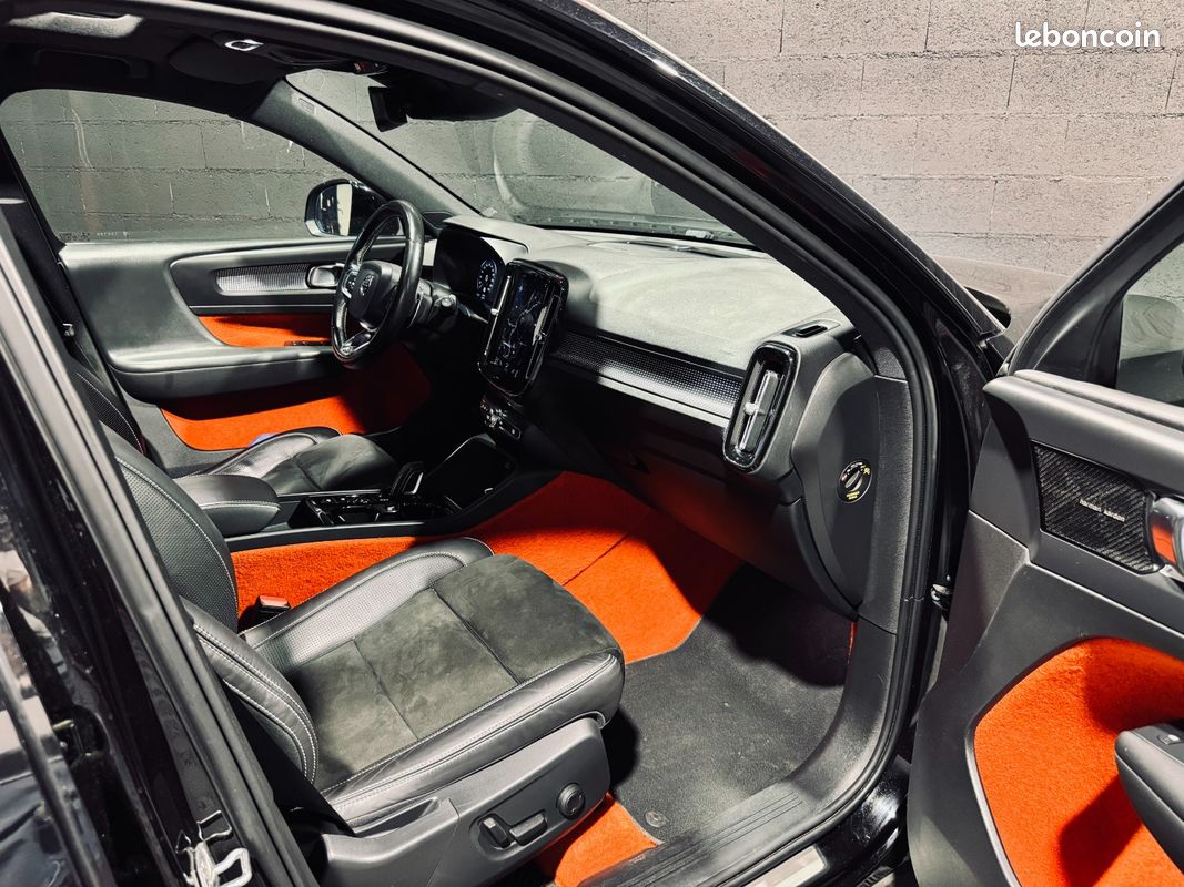 VOLVO XC40 R-Design T5 Recharge 180+82 ch DCT7 (image 36)