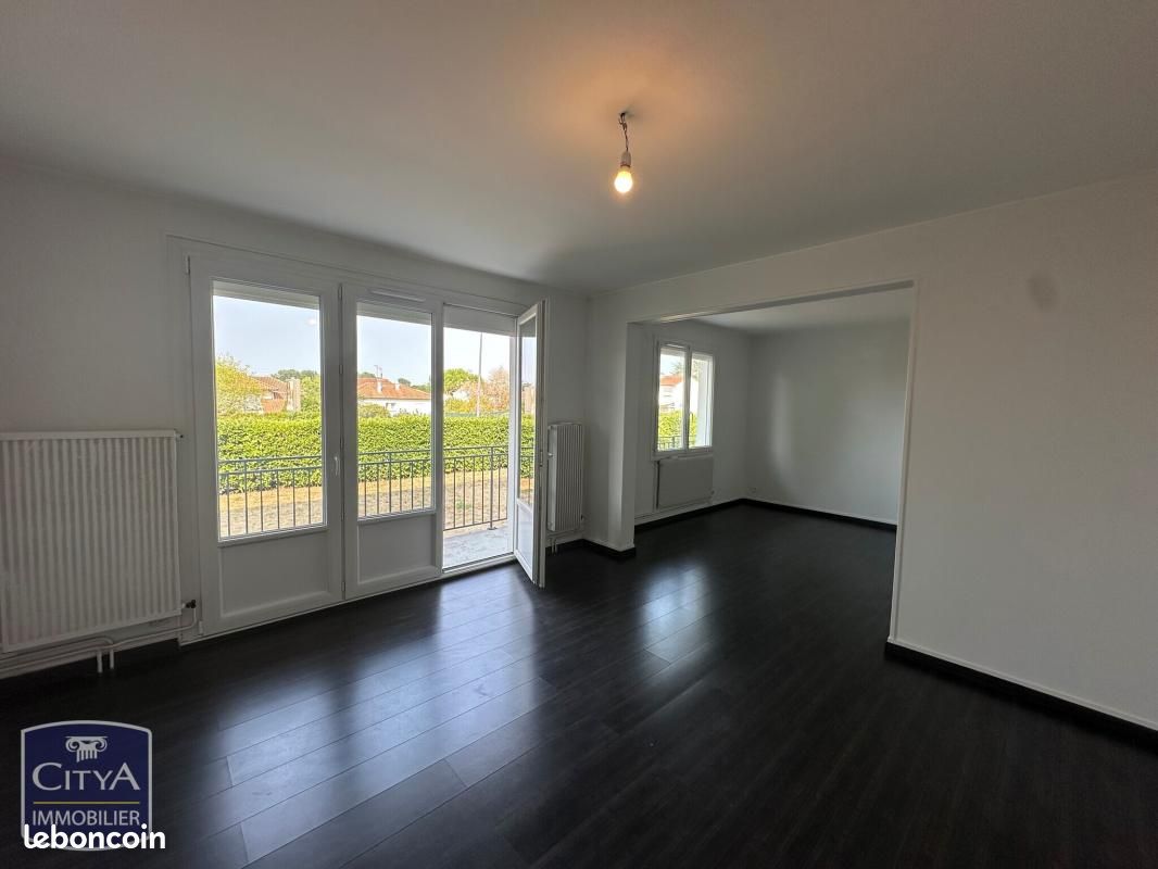 Appartement 3 pièces 78 m² · à Niort · 78 m² · 99 000 €