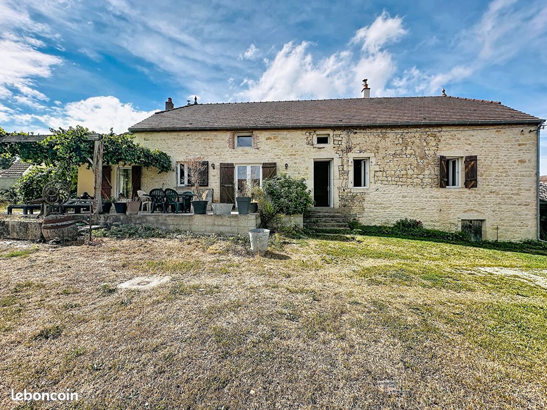 Maison 6 pièces 173 m² · à Cirey-lès-Pontailler · 173 m² · 289 000 €