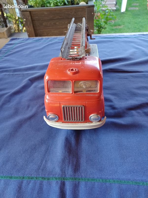 Ancien Camion Pompier Grande Échelle Plastique Gama 2658 Vintage