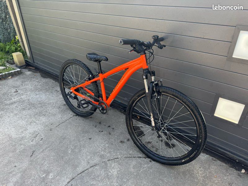 26 Pouces Velo Rockrider Orange Fluo Rockrider St 500 26 Pouces