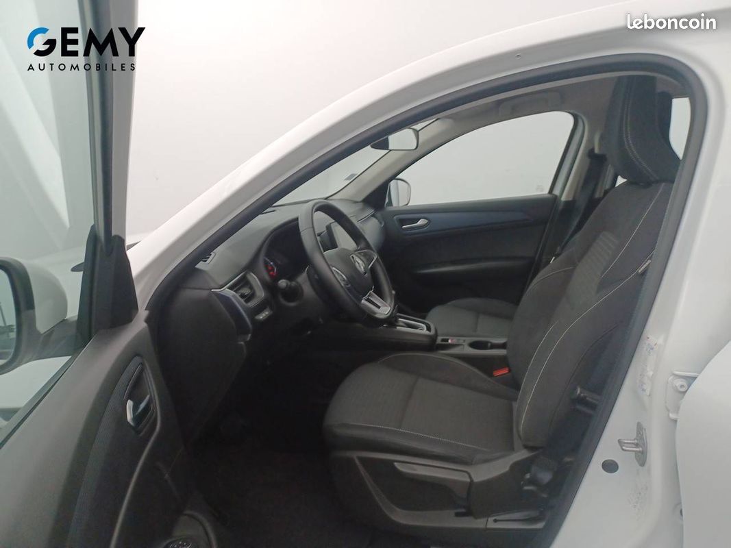 RENAULT Arkana E-Tech 145 Zen (image 12)