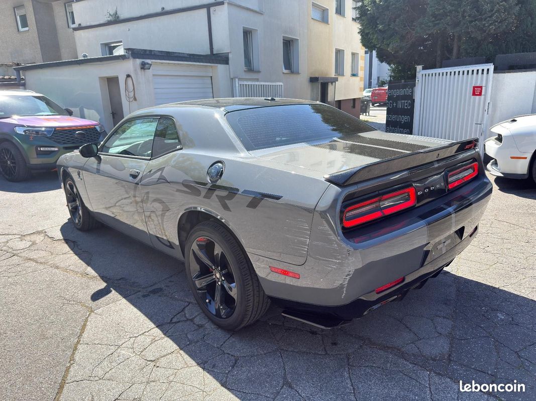 Dodge CHALLENGER R/T V8 5.7 HEMI 377 ch – CarPlay – K&N – Échappement sport – R20 (image 14)
