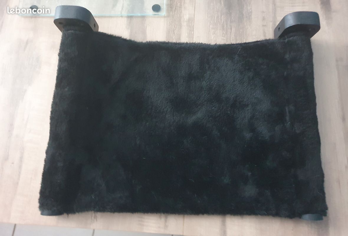 Étagère murale pour chats (image 2)