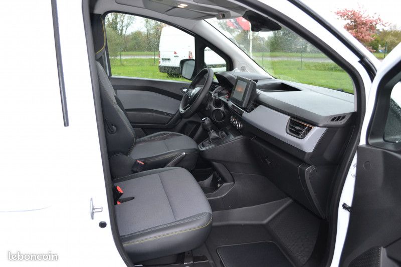 Renault KANGOO VAN 1.5 BLUE DCI 95CH EXTRA 3 PLACES (image 6)
