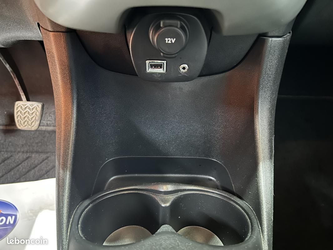 Peugeot 108 1.0 VTi 69 Active Top (image 27)