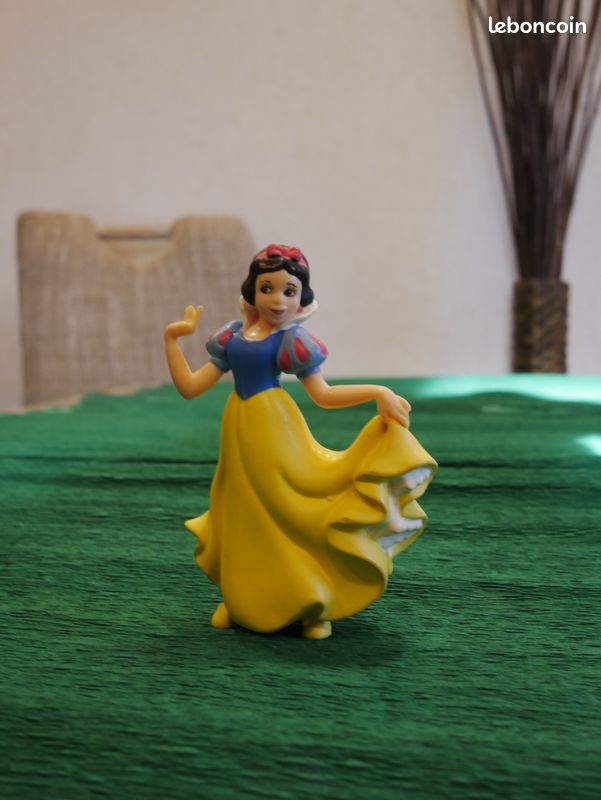Blanche Neige - Disney - Bullyland (image 1)