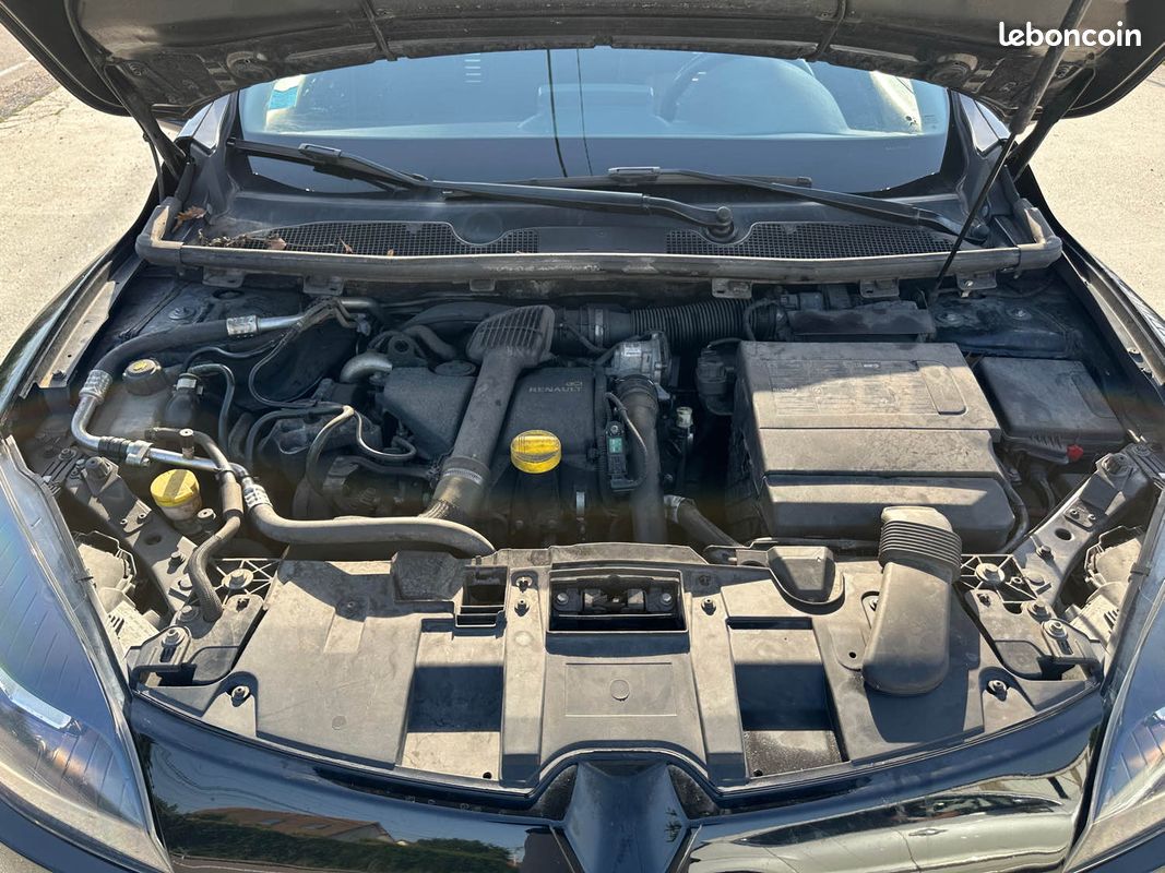 Renault meganeiii 1.5 dci authentique phase 2 2012 (image 6)