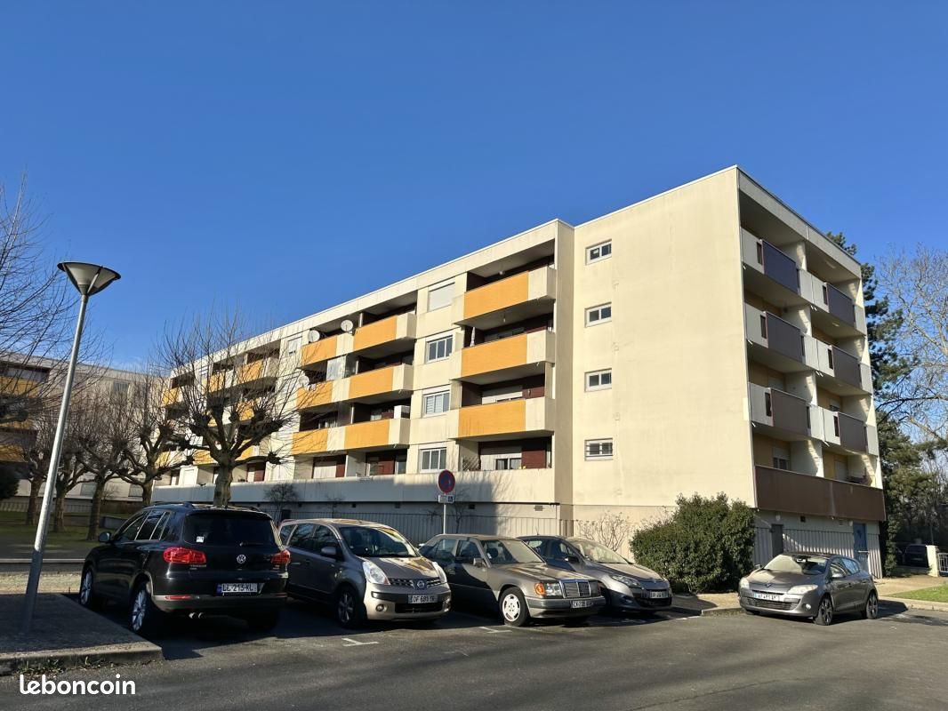 Appartement 4 pièces 77 m² · à Angers · 77 m² · 145 900 €