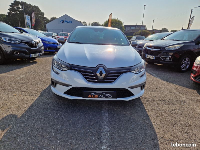 Renault MEGANE IV 1.2 TCE 130CH ENERGY LIMITED (image 2)