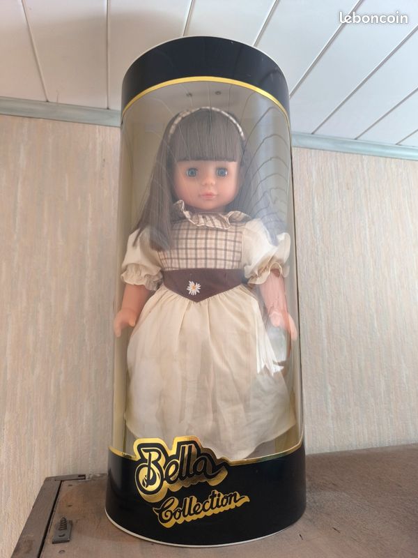 Bella- Poupée Bertou , 54 cm , dans sa boite , Vente aux enchères