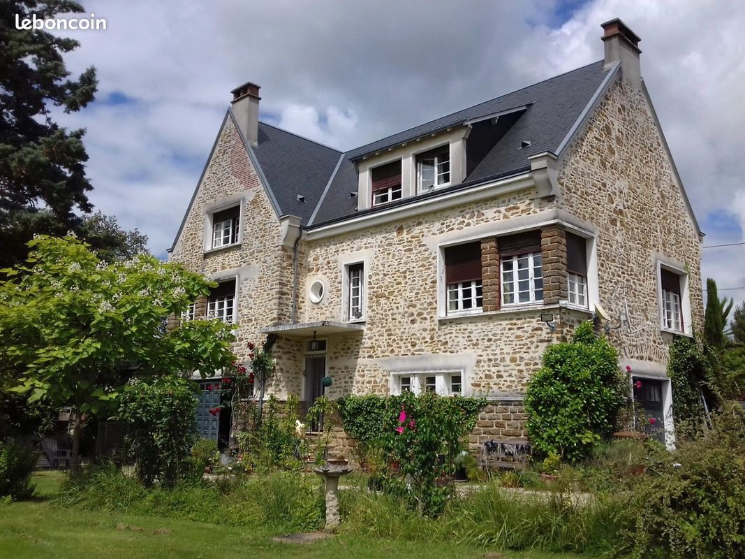 Appartement 15 pièces 263 m² · à Argenton-sur-Creuse · 263 m² · 477 000 €