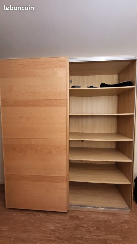 Armoire mehamn ikea bois clair 2 portes coulissante 200/236/66 prix 180 (image 2)