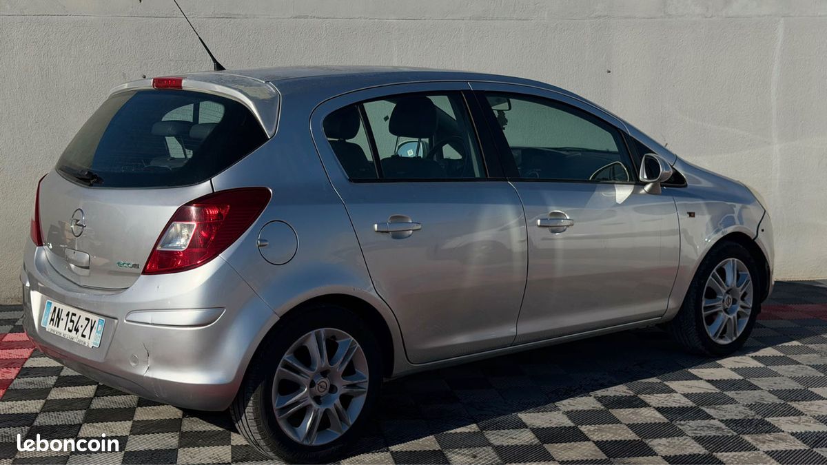 OPEL CORSA 1.3 CDTI 75 Cv ECOFLEX COSMO (image 7)
