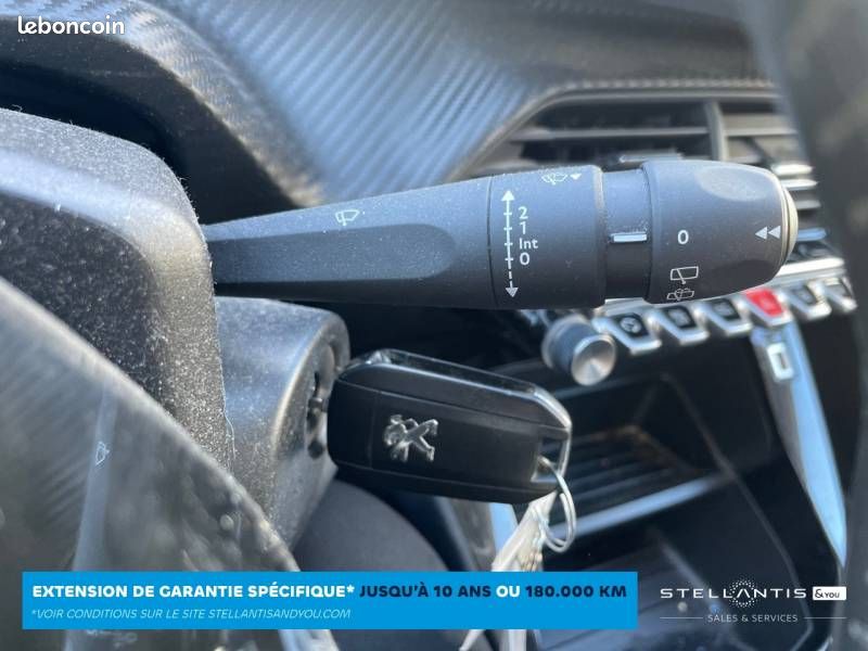 Peugeot 208 PureTech 100 S&S BVM6 Style (image 24)