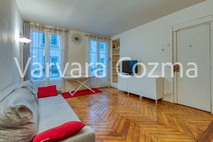 Appartement 2 pièce(s) 52 m²à louer Paris-1er-arrondissement