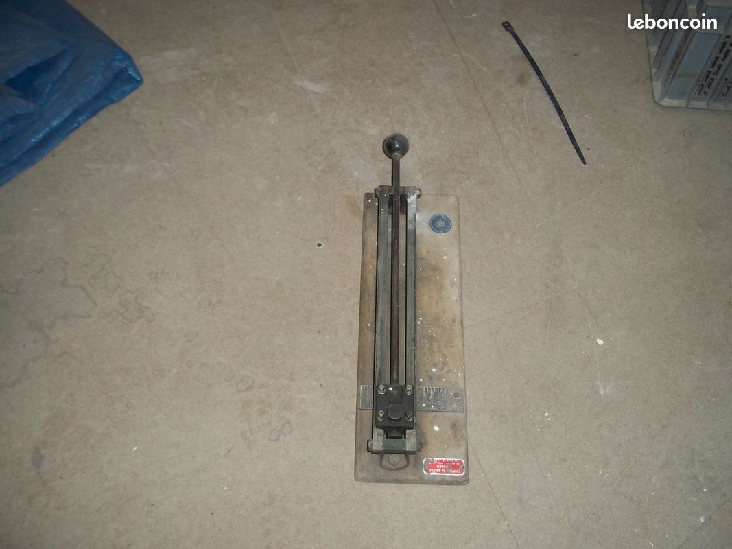 Coupe carrelage vintage (image 2)