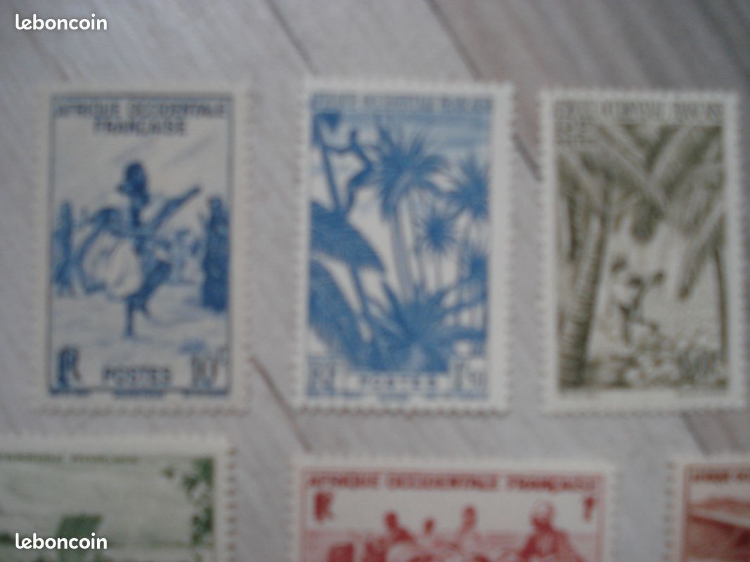 Cadre 9 Timbres Authentiques 1940-1969 – Collection Philatélique Murale – Année 1949 – Timbres Neufs à La Gomme