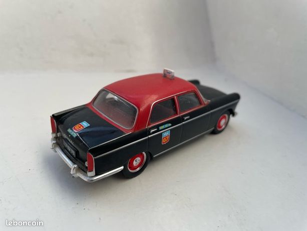 VITESSE / CITY PEUGEOT 404 TAXI G7 PARIS MINT BOXED