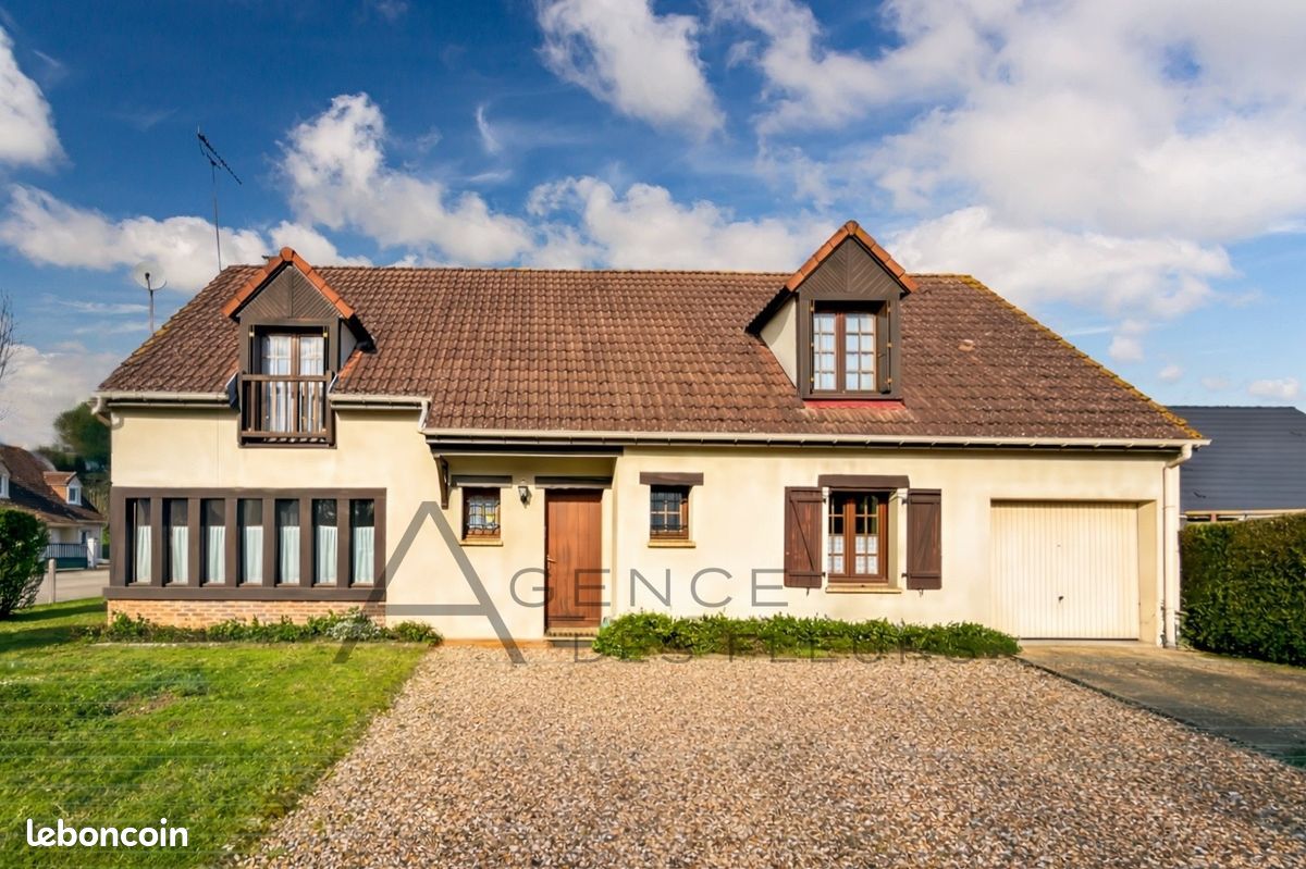 Maison 6 pièces 141 m² · à Saint-Aubin-lès-Elbeuf · 141 m² · 208 000 €