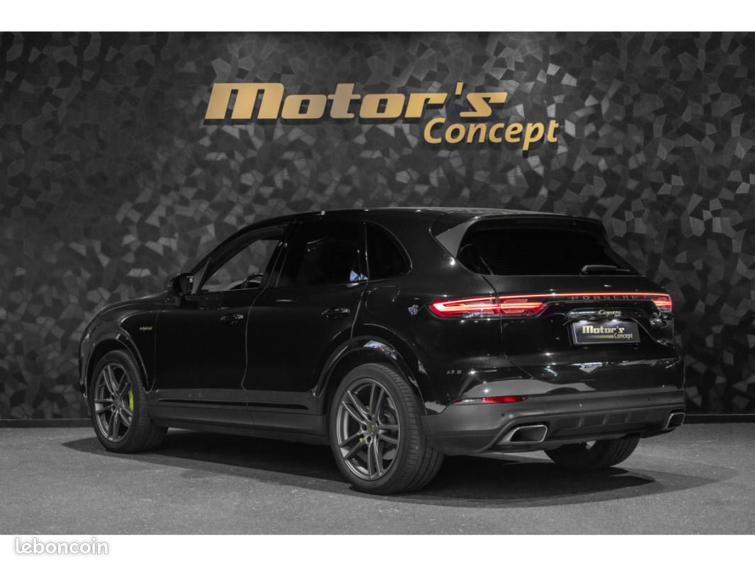Porsche Cayenne E-Hybrid 462 CH / CHRONO Régulateur Adaptatif Toit ouvrant - panoramique Sièges c... (image 7)