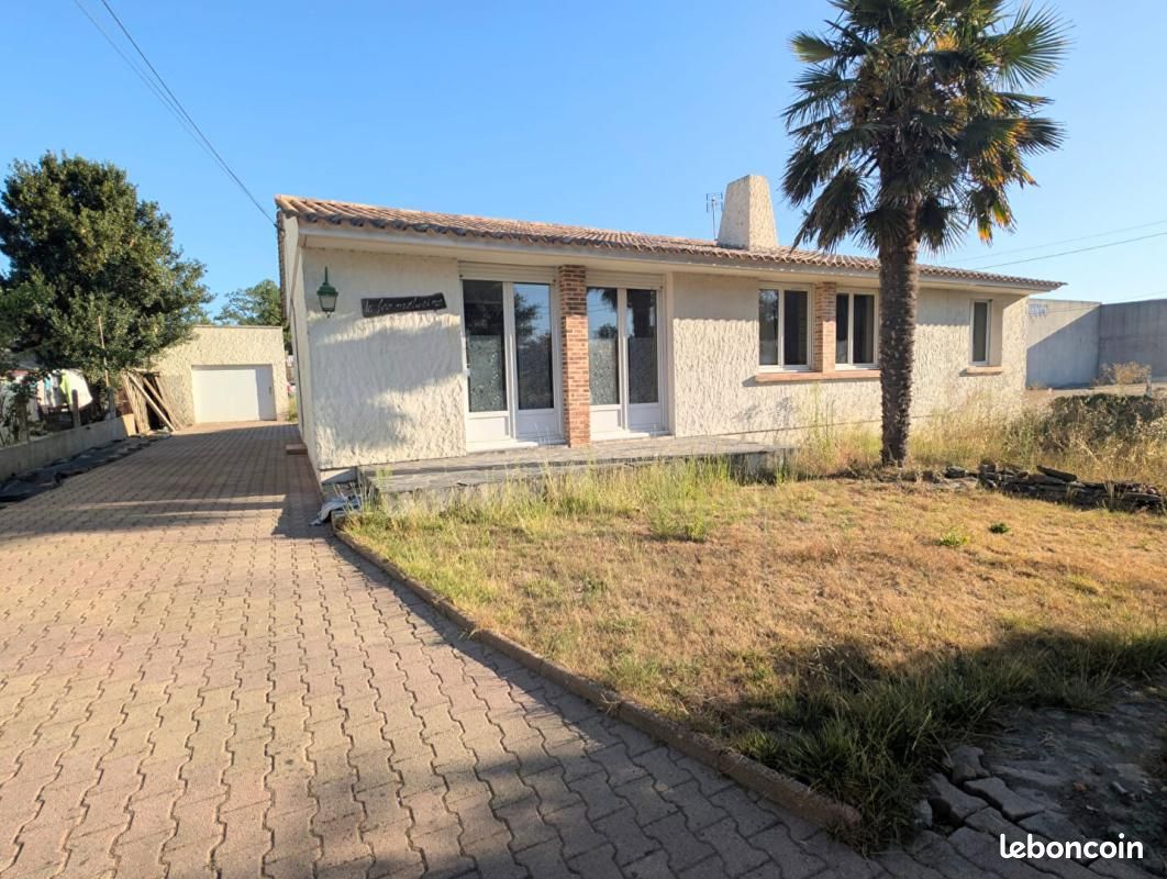 Maison 6 pièces 127 m² · à Coëx · 127 m² · 242 000 €