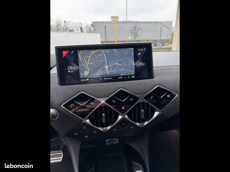 Ds DS 3 Crossback PureTech 130ch Performance Line Automatique (image 13)