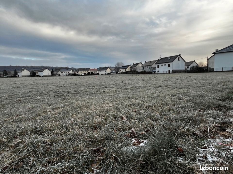 Terrain 611 m² Jussac · 27 051 €