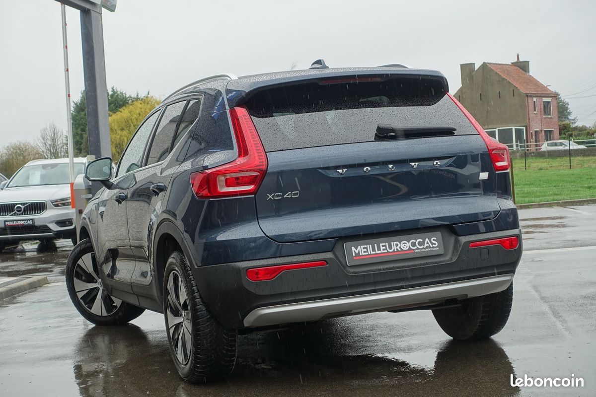 XC40 T4 Hybride Rechargeable Geartronic Inscription 211ch Cuir chauffant/Gps Europe/Caméra de recul/Carplay/Accès confort/Attelage/1*Main/Garantie 12 mois (image 3)