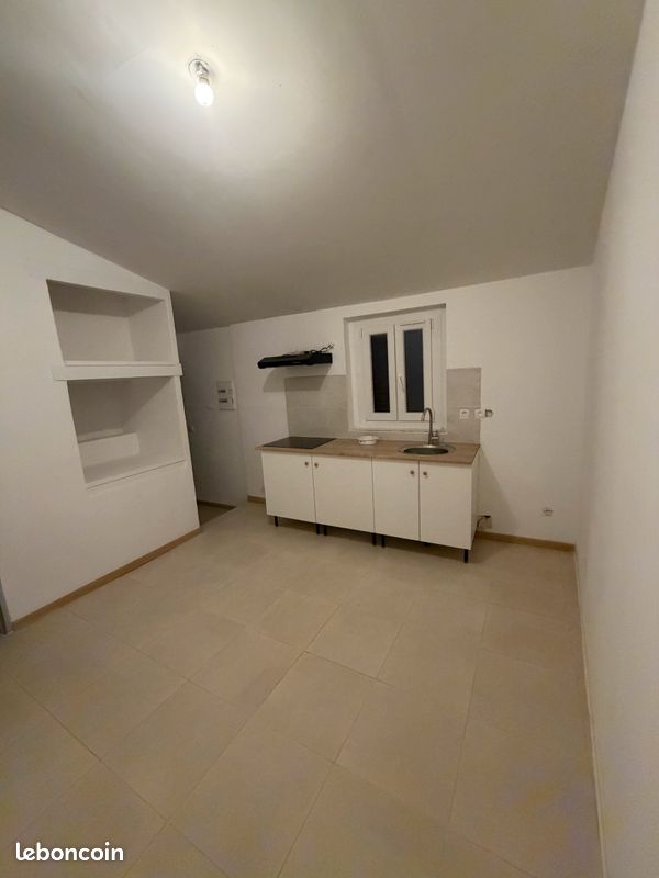 Appartement 2 pièces 27 m² · à Carpentras · 27 m² · 450 €/mois