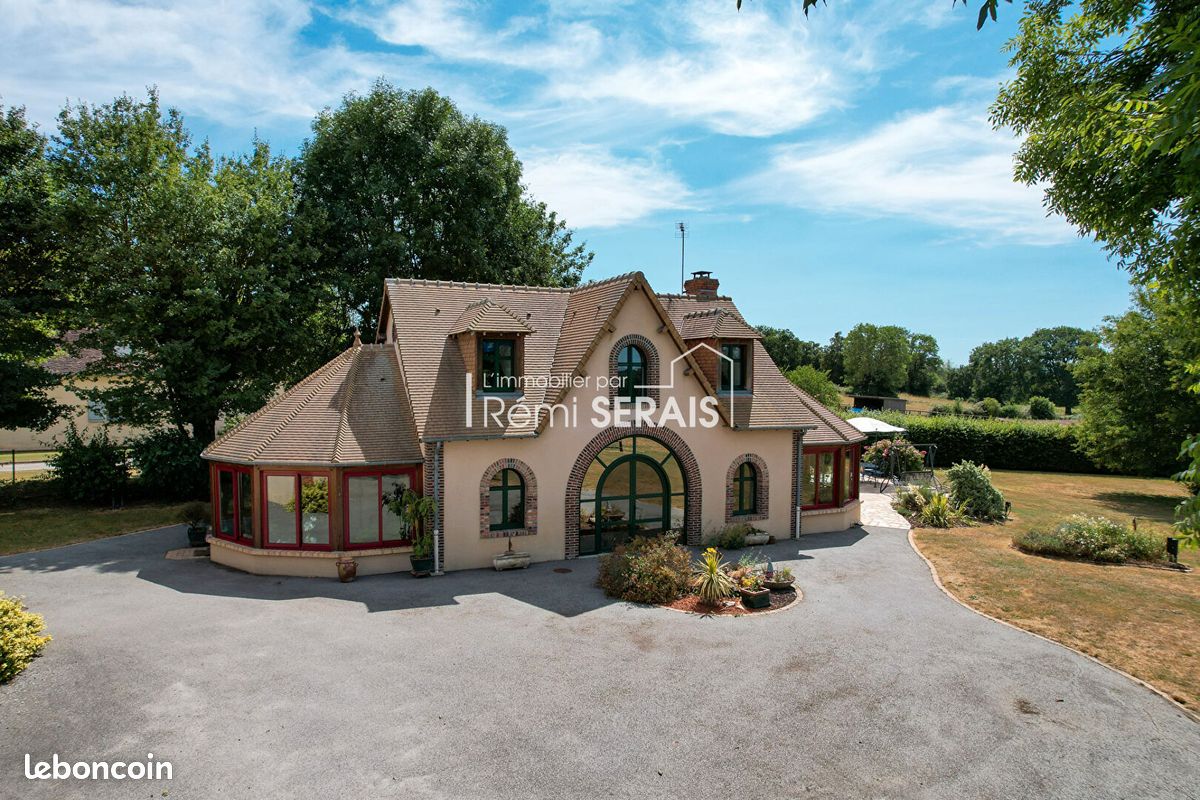 Maison 7 pièces 173 m² · à Sées · 173 m² · 390 000 €