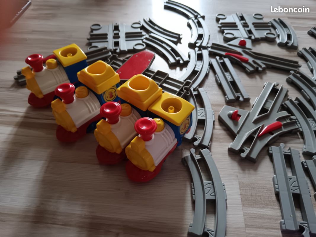 Lots de jouets enfants de 1 à 5 ans parfait état (image 6)