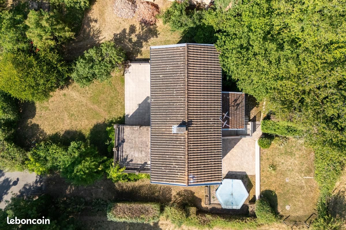Maison 6 pièces 198 m² · à Limonest · 198 m² · 820 000 €