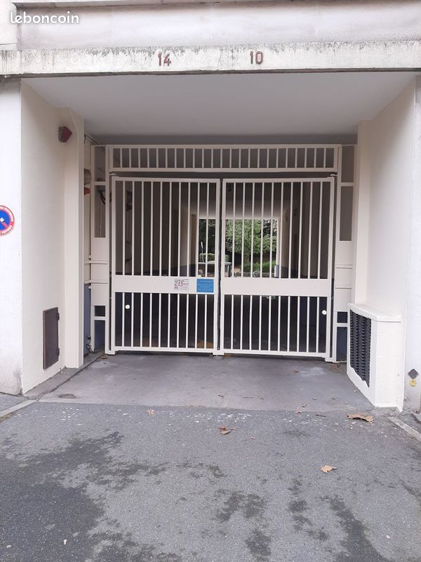 Parking 12 m² · à Champigny-sur-Marne · 12 m² · 11 500 €