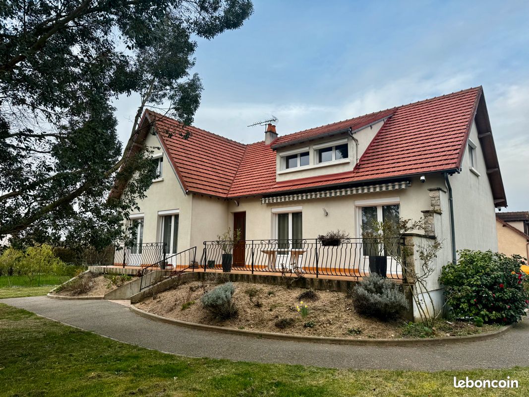 Maison 7 pièces 178 m² · à Briare · 178 m² · 309 000 €