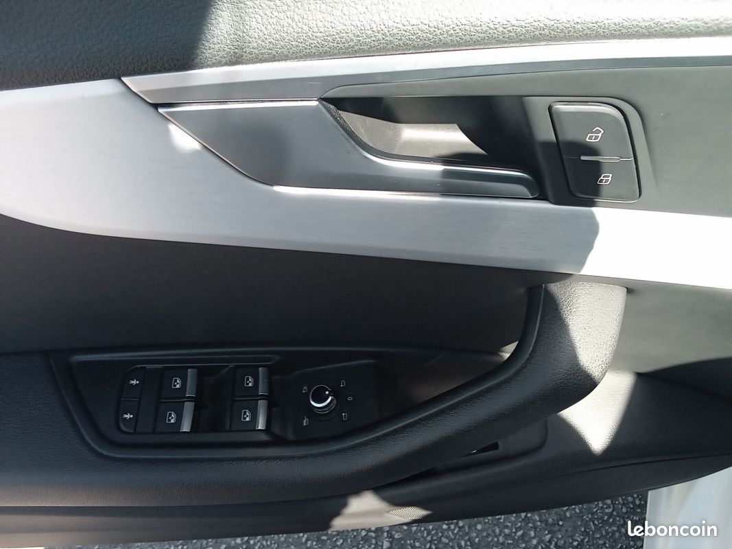 AUDI A4 AVANT 2.0 TDI 190 S tronic 7 Quattro S line / VENTE DESTINÉE UNIQUEMENT A PROFESSIONNEL DE L'AUTOMOBILE (image 17)