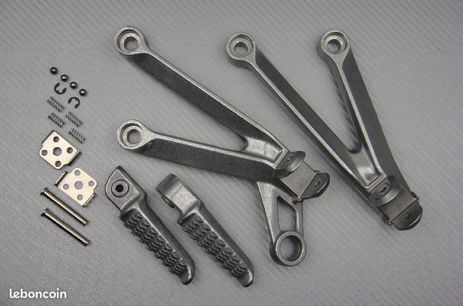 Commandes Reculées Multi-positions R&G RACING Noir Kawasaki ZX-10R