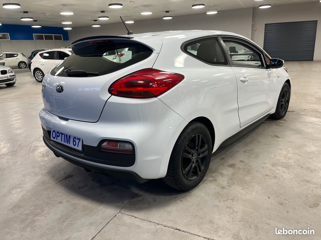 Kia proceed coupe 1,4L 100cv AN02/2015 ENTRETIEN A JOUR garantie 12 mois (image 3)