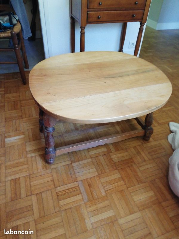 Table basse en bois (image 1)