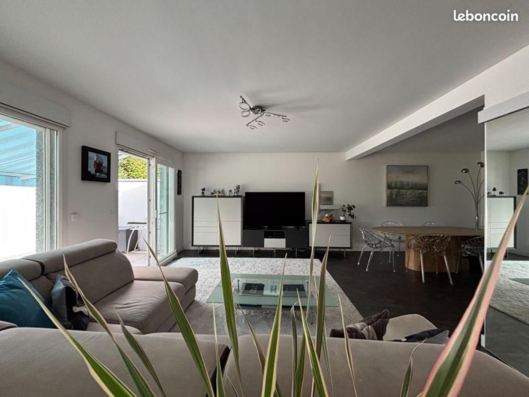 Maison 6 pièces 175 m² · à Besançon · 175 m² · 494 500 €