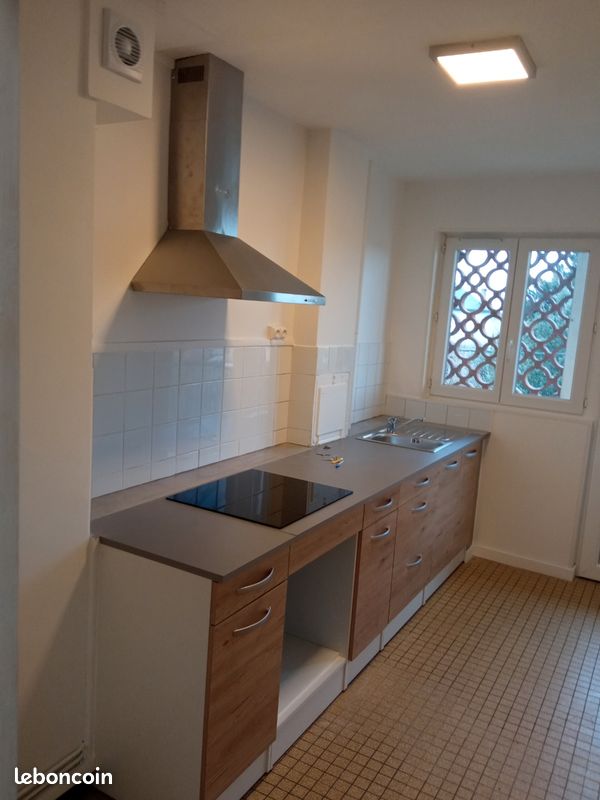 Appartement 3 pièces 67 m² · à Miramont-de-Guyenne · 67 m² · 550 €