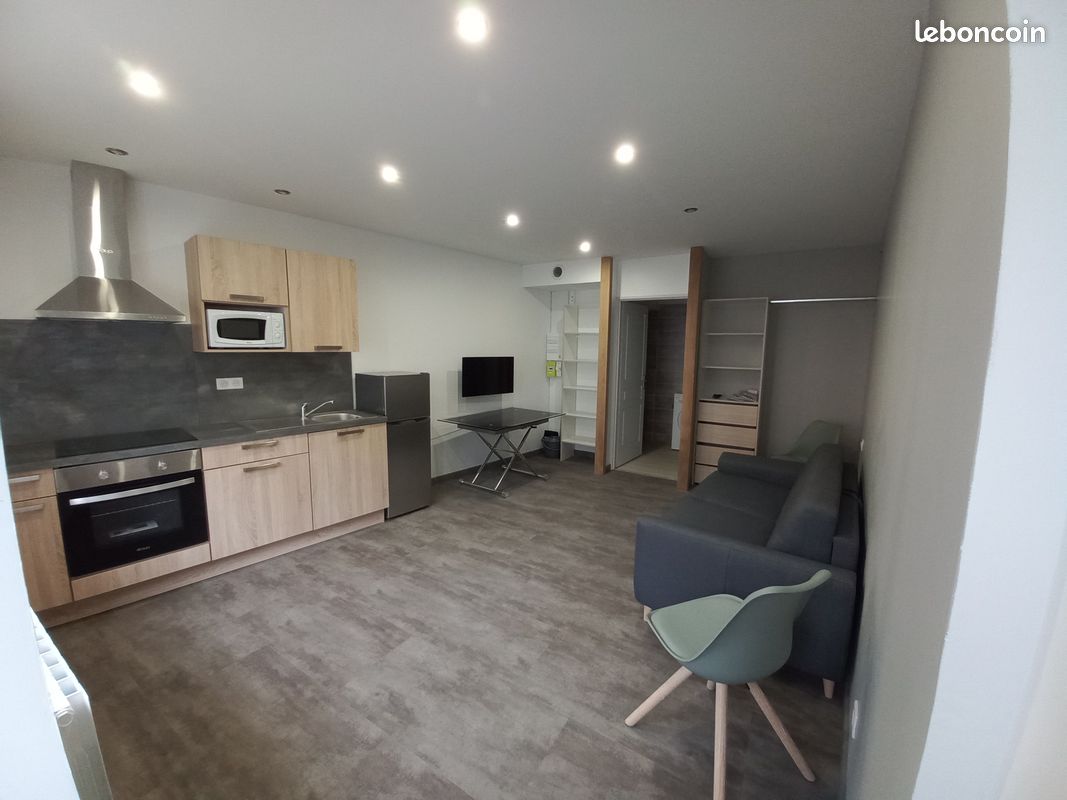 Appartement 1 pièce 29 m² · à Issoudun · 29 m² · 460 €