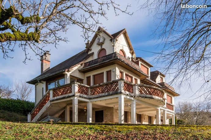 Propriété 9 pièces 260 m²