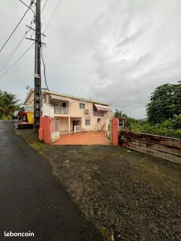 Maison 13 pièces 198 m² · à Ducos · 198 m² · 331 000 €