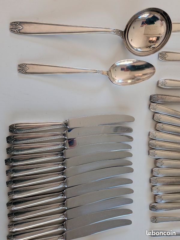 DEETJEN set de 18 couverts à poisson en métal argenté Louis XV Rocaille n°25