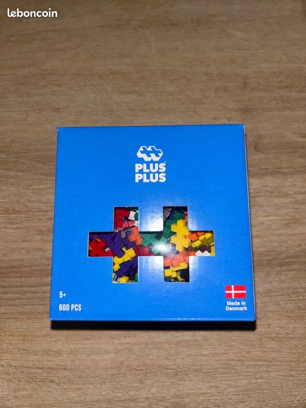 PLUS-PLUS – Boîte 600 pièces multicolores – Neuf (image 1)