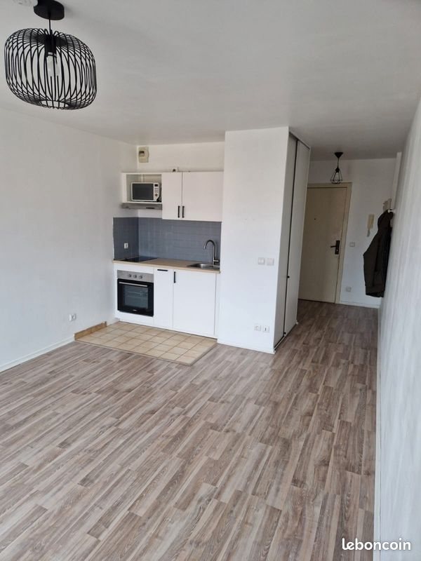 Appartement 1 pièce 25 m² · à Arpajon · 25 m² · 600 €