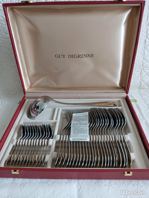 Ensemble Ménagère Guy Degrenne – Rouge, Occasion, Adulte