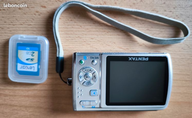 PENTAX Optio E85 : Appareil Photo Numérique Noir Avec Chargeur Et Carte SD