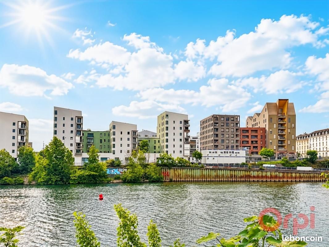 Appartement 4 pièces 80 m² · à Saint-Denis · 80 m² · 279 900 €